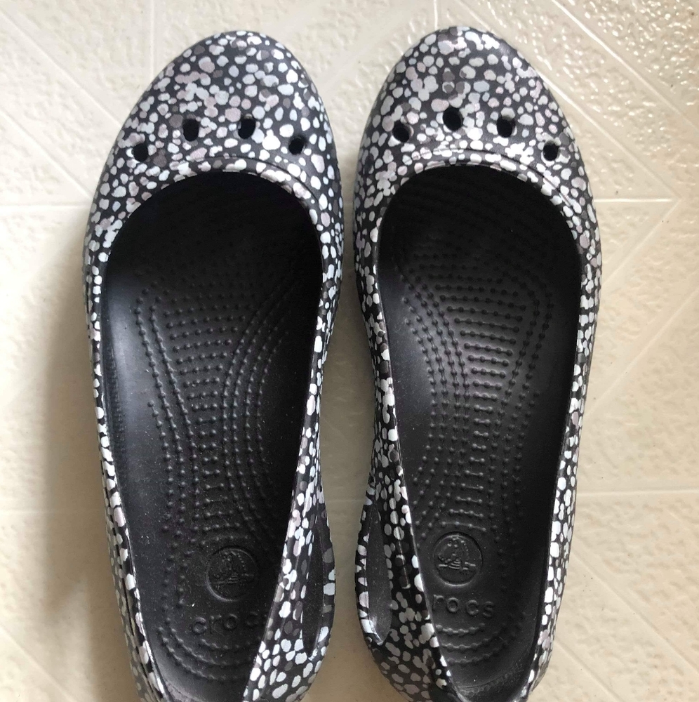 🎈 3 for $15 Kadee Black and white crocs